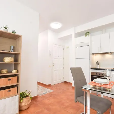 Book Jet - Ninomar Heart * Morro Jable