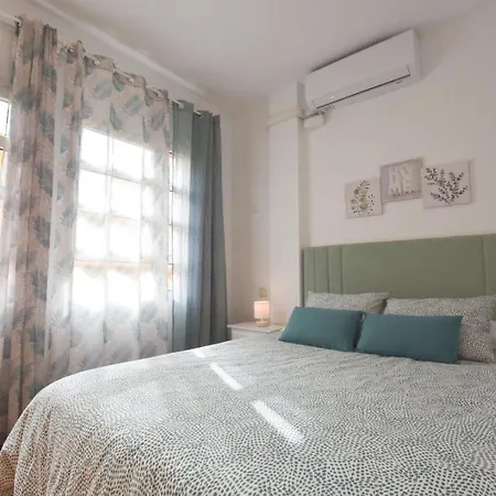 Book Jet - Ninomar Heart Apartament *